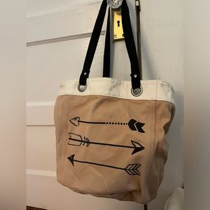Neigh arrows thirty-one tote bag